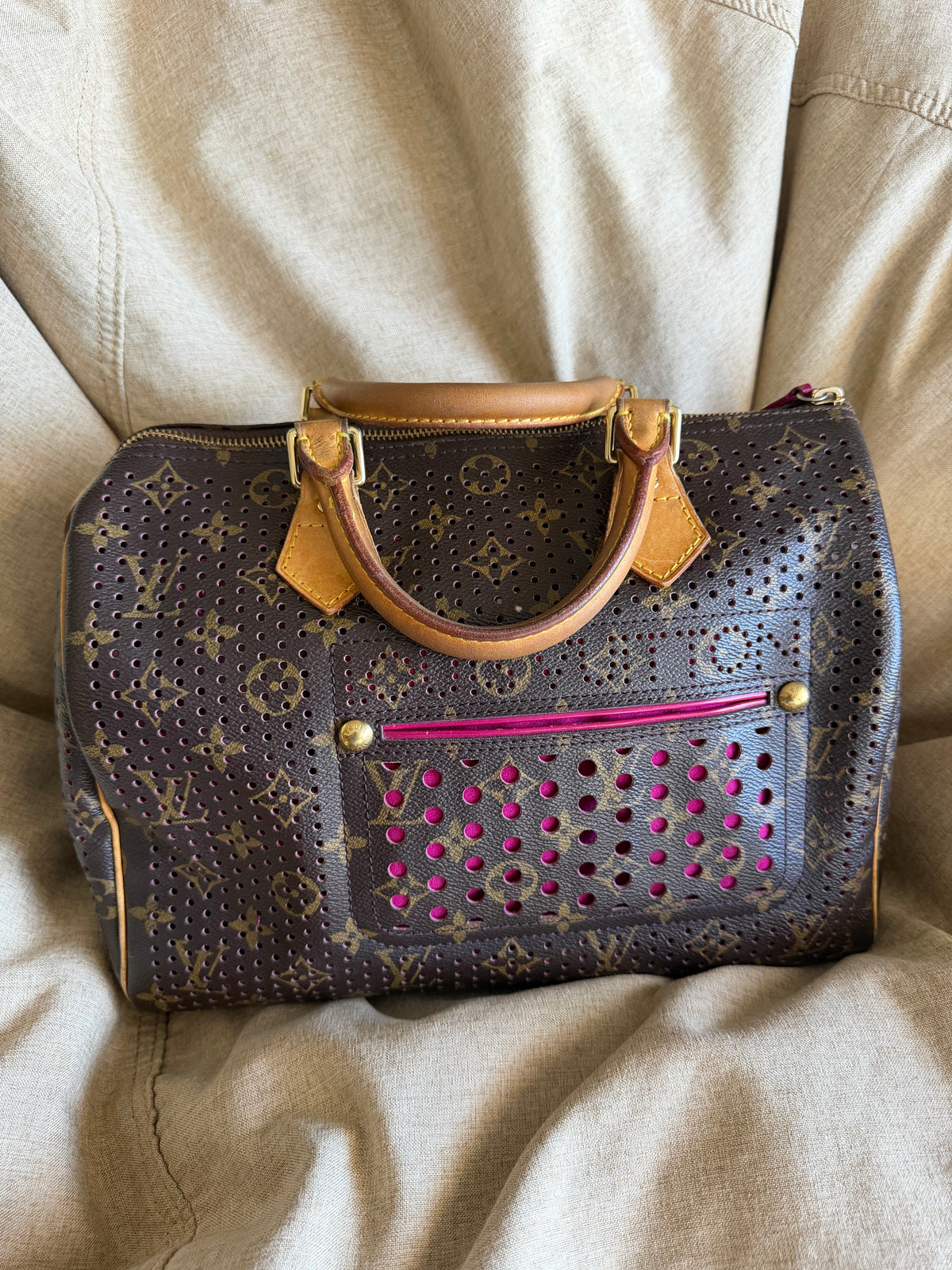 Limited Edition 2006 Louis Vuitton Monogram Perforated Speedy 30 Handbag - Fuschia Interior