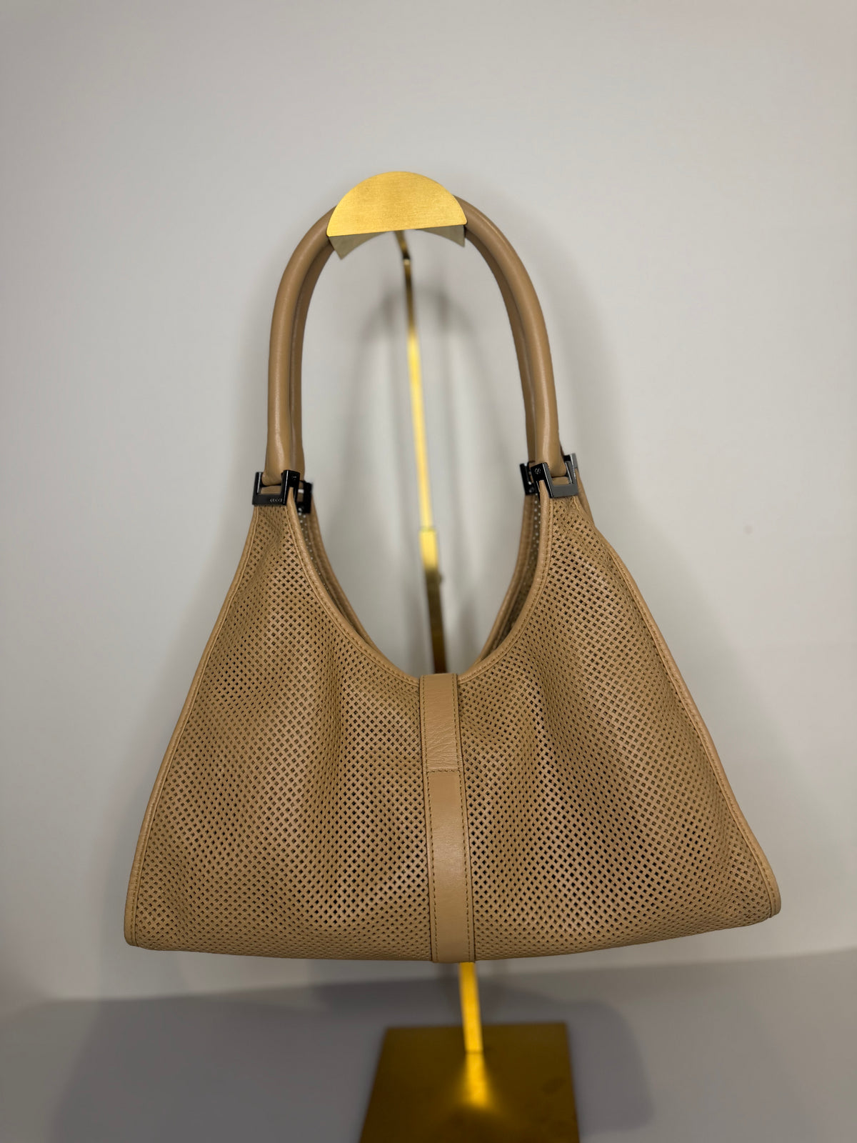 Rare Gucci Perforated Leather Jackie x Bardot Tan Hobo Shoulder Bag w/ Pouch