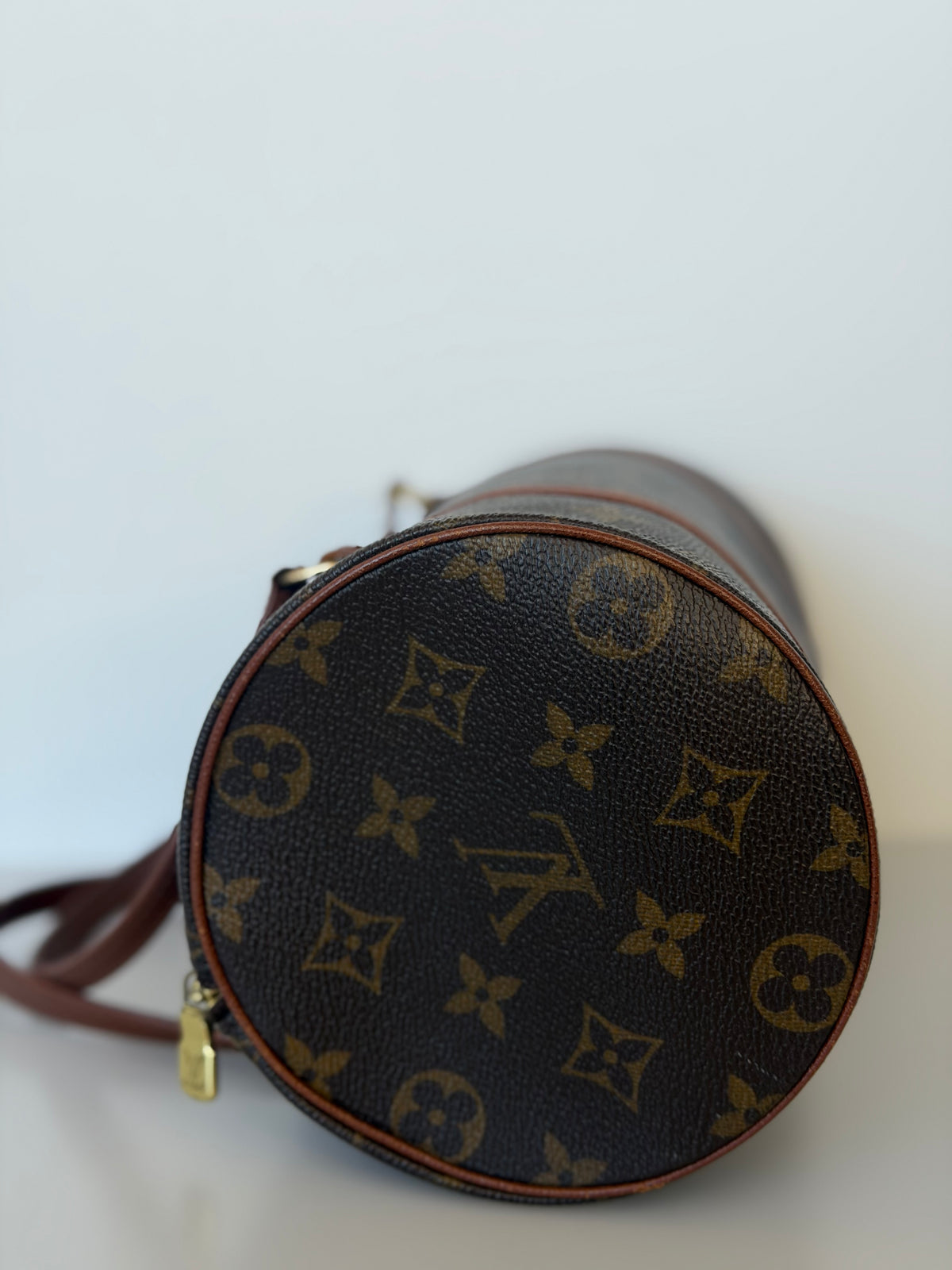 Vintage Louis Vuitton Papillon 26 Barrel Bag