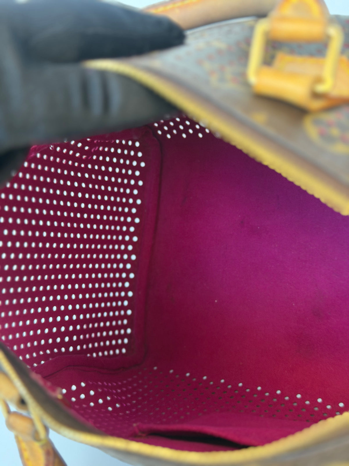 Limited Edition 2006 Louis Vuitton Monogram Perforated Speedy 30 Handbag - Fuschia Interior