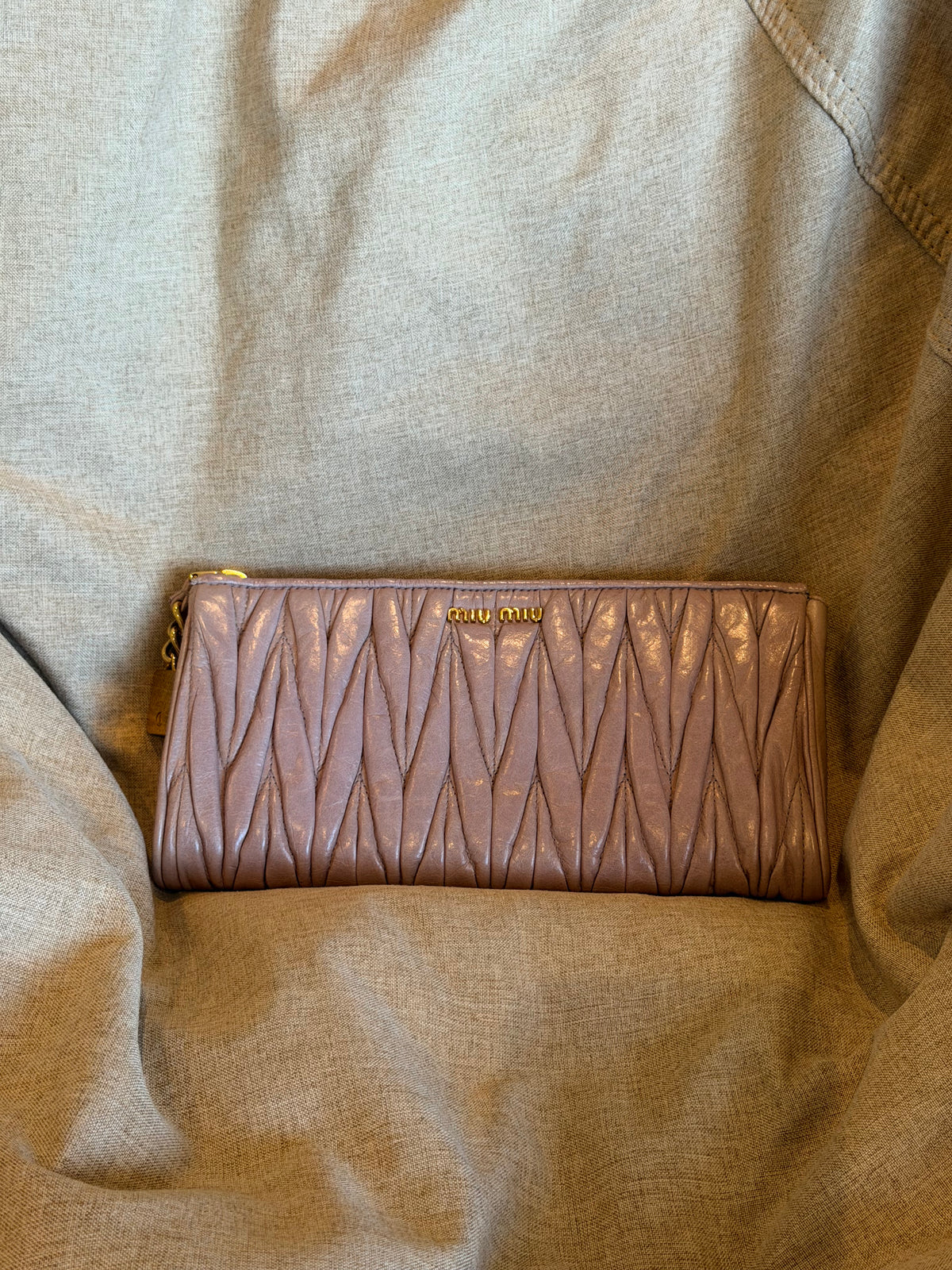 Miu Miu Pink Calfskin Matelasse Clutch